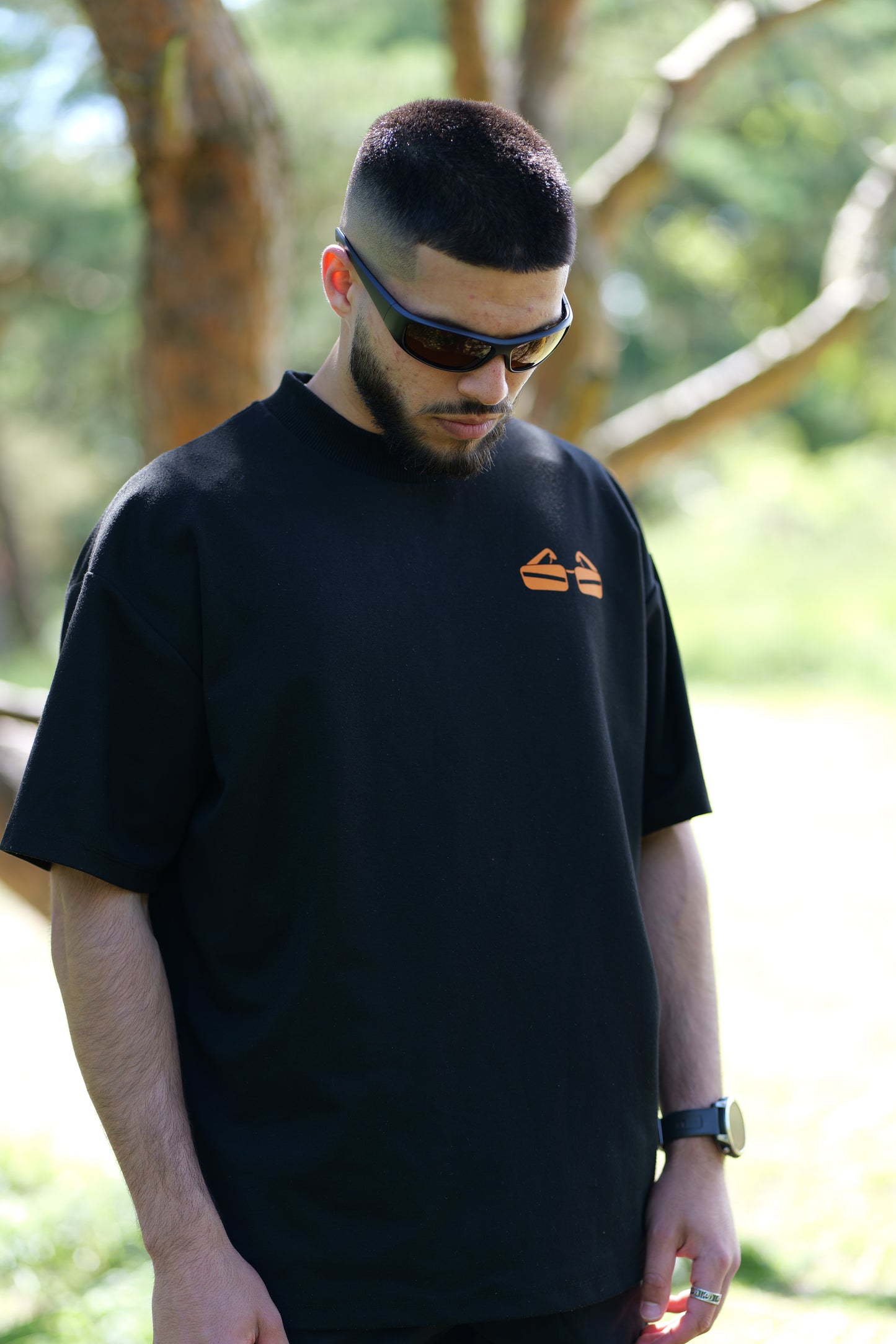 SIGNATURE RAVE RACER