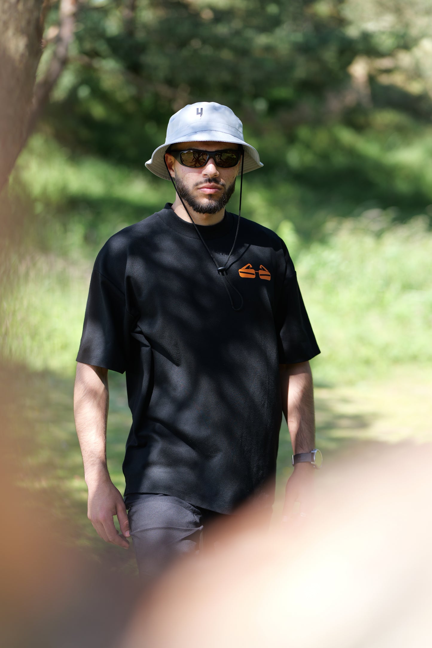 SIGNATURE RAVE RACER